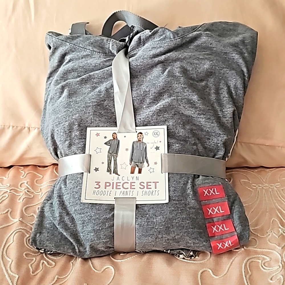 Jaclyn 3 Piece Sleepwear XXL NWT